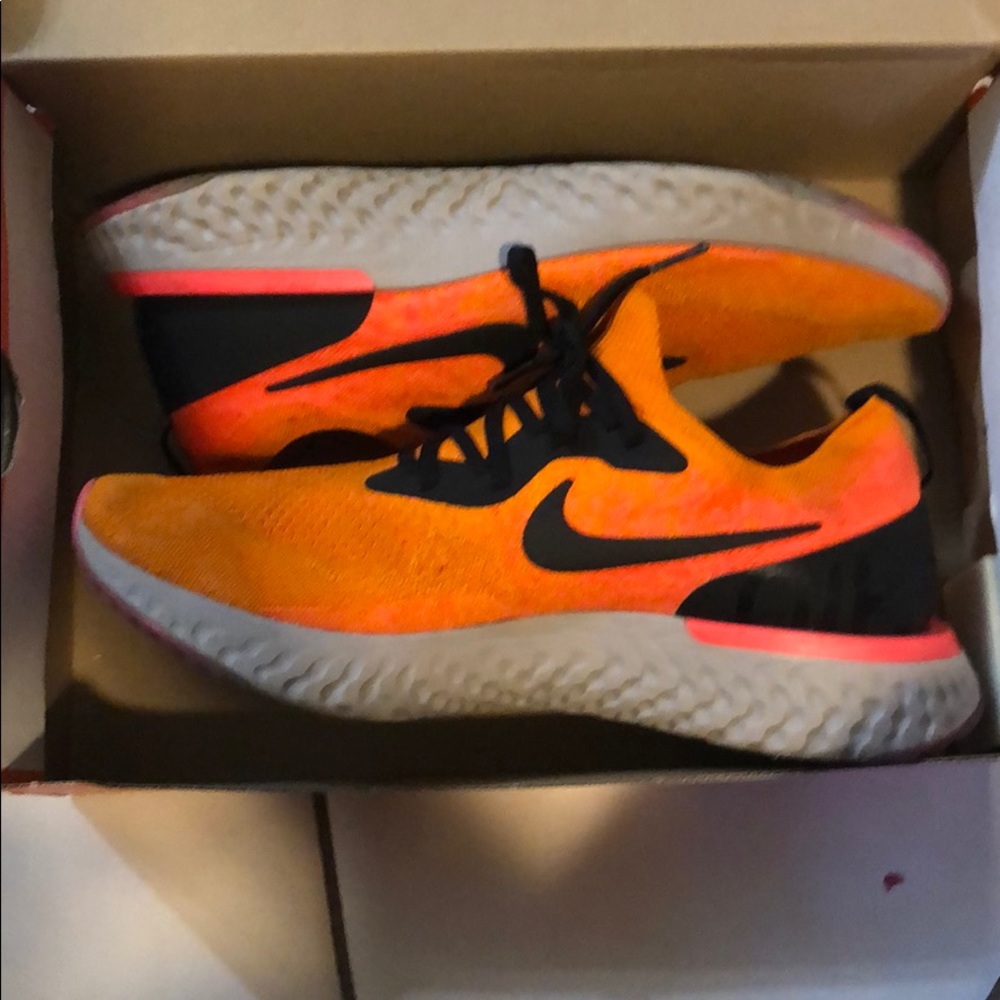 Men’s Nike Epic react flynit- 11
